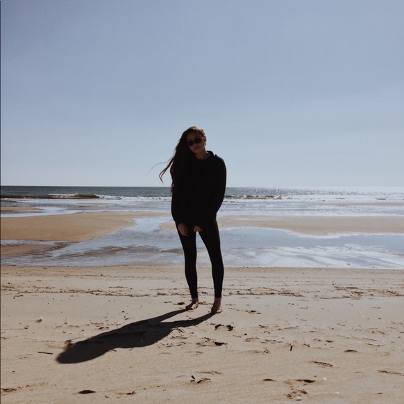 Meet your Posher, Alise - Picture 1 of 1